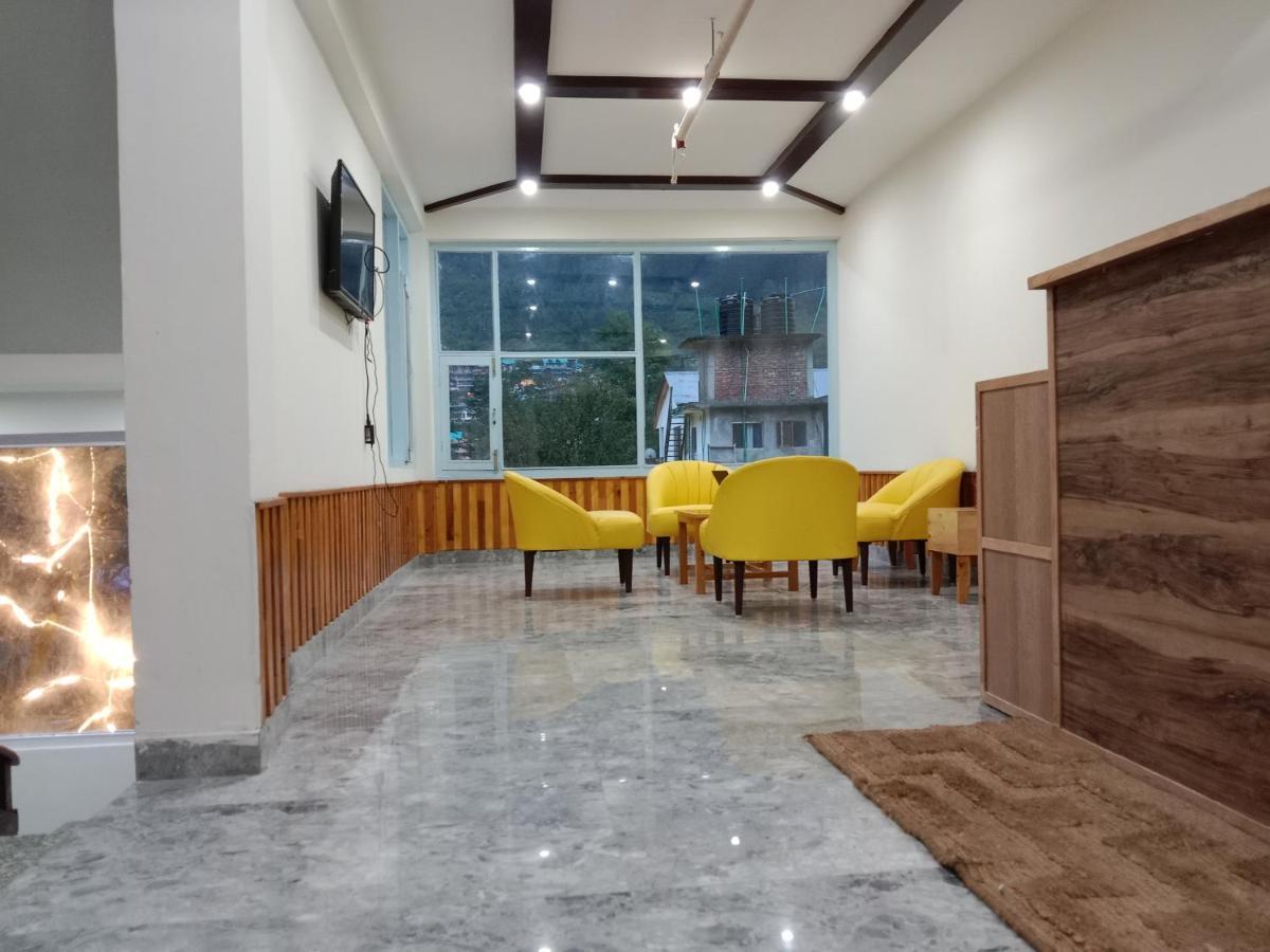Resort Apple Flower By Manali Mall Road Exterior photo
